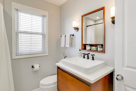 $949,000 | 4222 North Claremont Avenue, Chicago, IL 60618