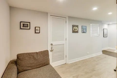 $949,000 | 4222 North Claremont Avenue, Chicago, IL 60618