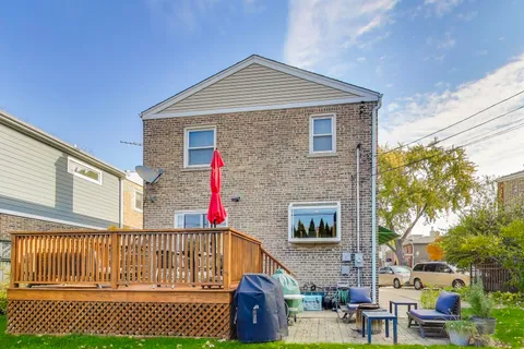 $949,000 | 4222 North Claremont Avenue, Chicago, IL 60618