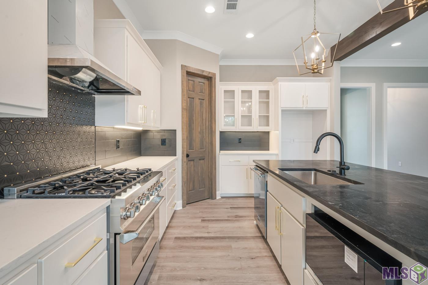 1728 North Linen Road Gonzales, LA 70737 - Photo 5 of 19