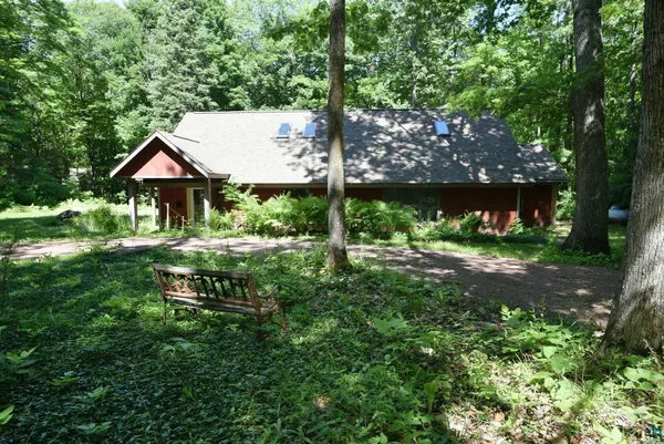 $249,000 | 77545 West Maple Hill Road, Washburn, WI 54891