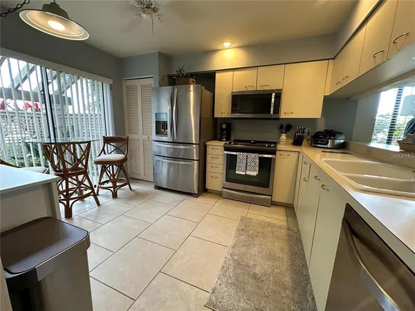 $1,995 | 4562 Kingsmere, Unit 41, Sarasota, FL 34235