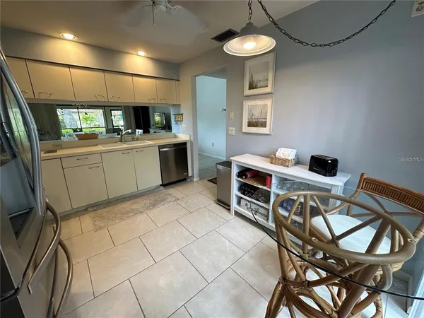 $1,995 | 4562 Kingsmere, Unit 41, Sarasota, FL 34235