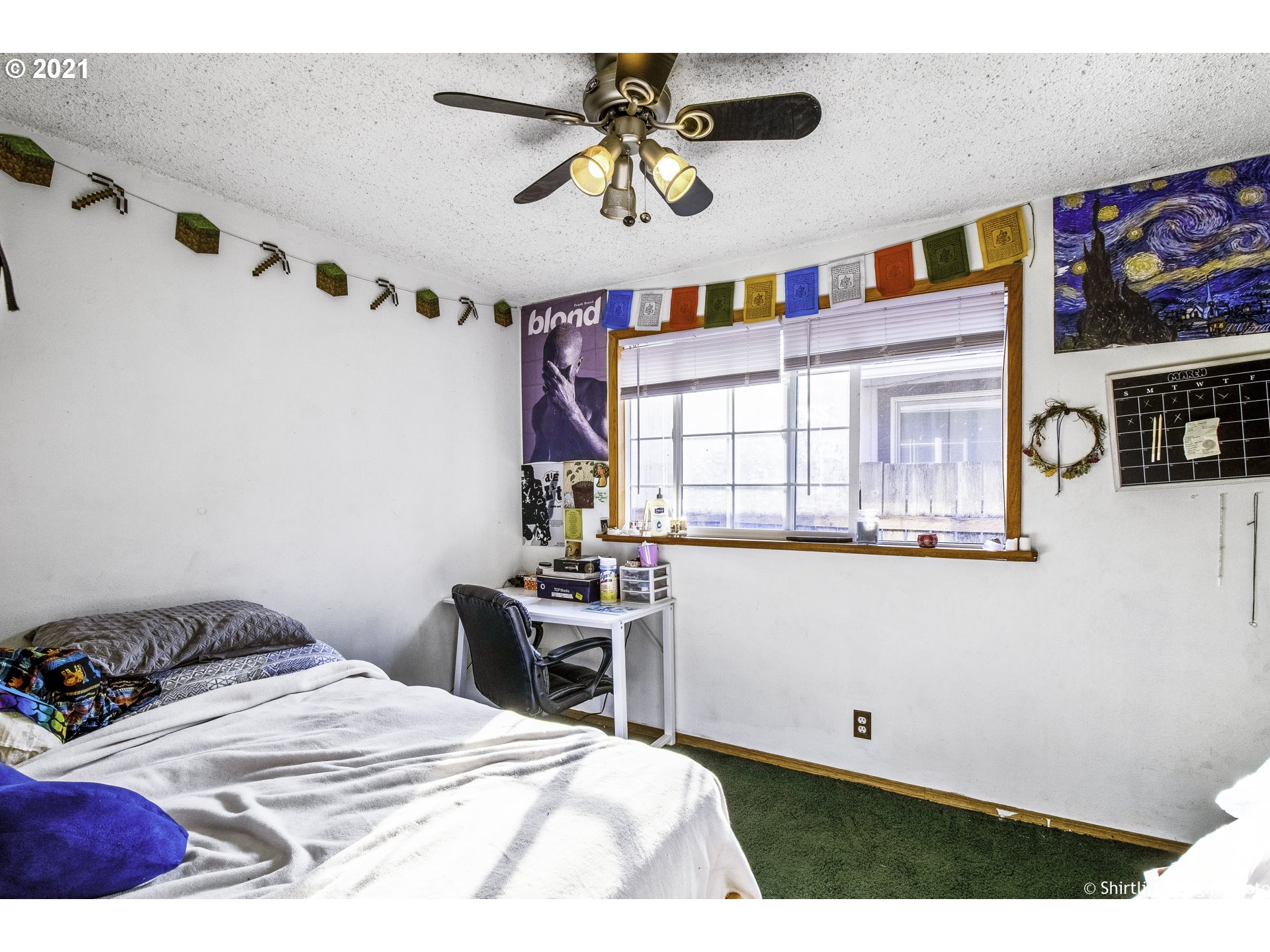5181 D Street Springfield, OR 97478 - Photo 11 of 16 a bedroom with a bed and a window