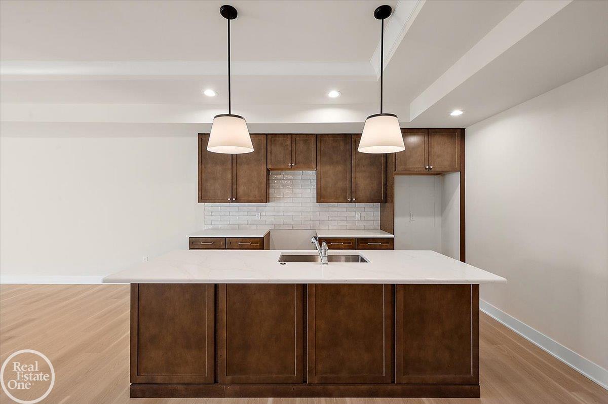 5816 Greenview, Unit #2 Warren, MI 48092 - Photo 27 of 58 Gallery Image 27