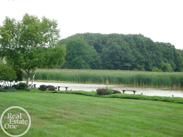 32411 Sutton Road New Baltimore, MI 48047 - Photo 39 of 42