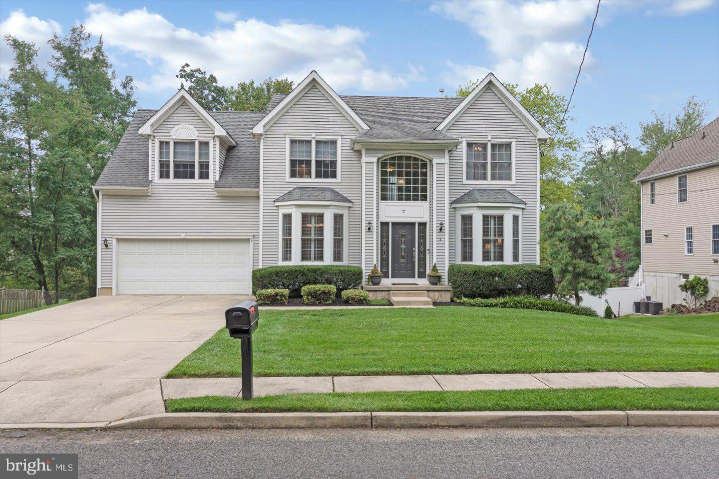 7 Crooked Lane Cherry Hill, NJ 08034 - Photo 1 of 76