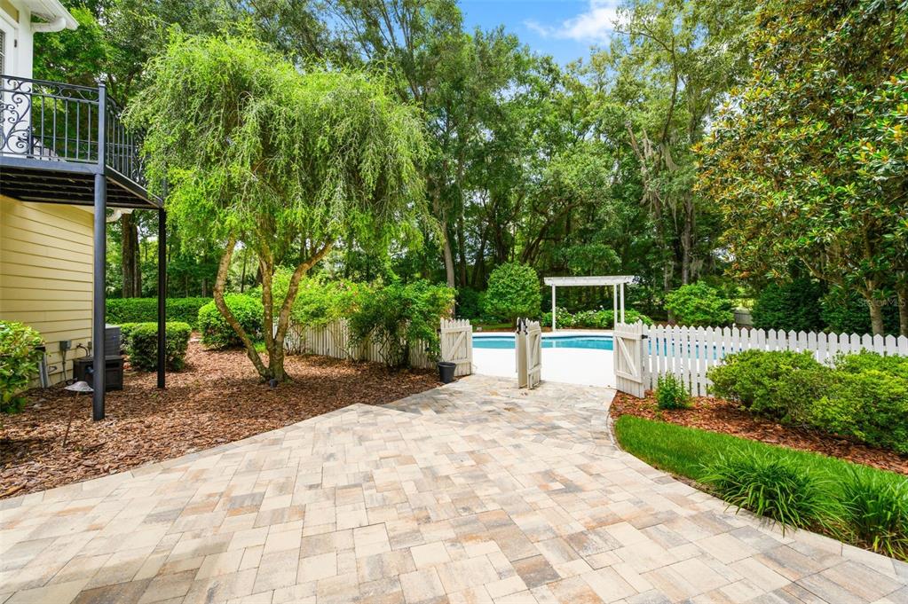 10005 Southwest 48th Place Gainesville, FL 32608 - Photo 54 of 74