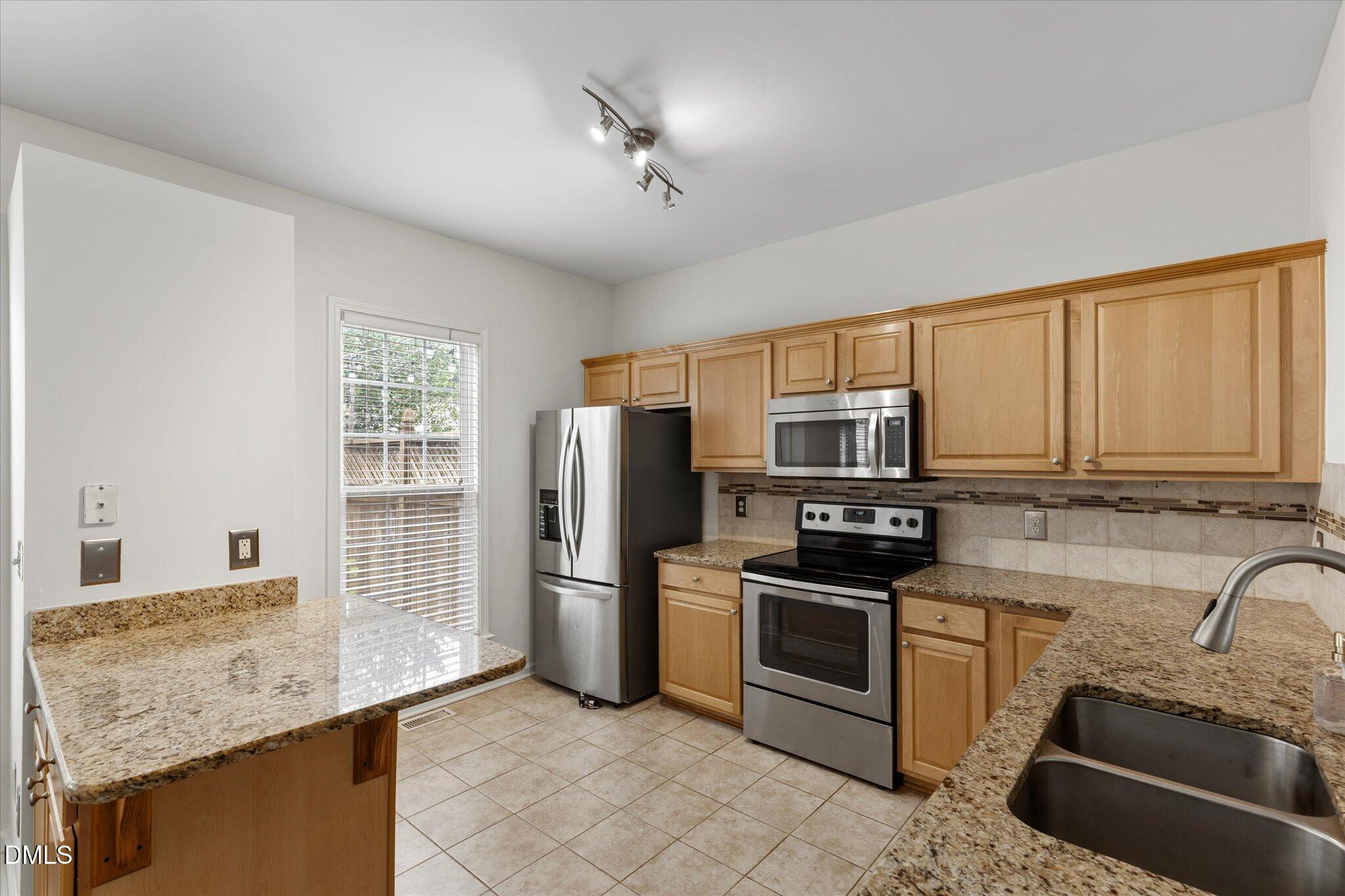 5408 Bayside Court Raleigh, NC 27613 - Photo 14 of 38 11-IMG_6386