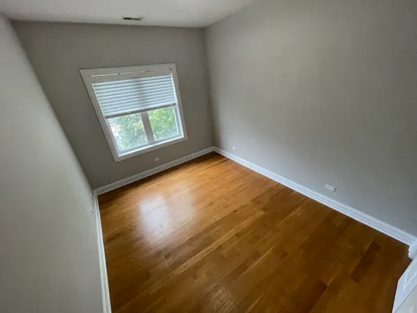 $2,700 | 6229 North Richmond Street, Unit 3N, Chicago, IL 60659