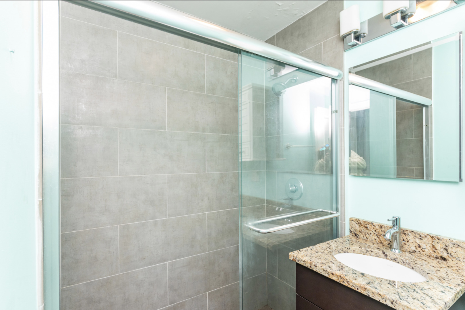 2930 North Sheridan Road, Unit 602 Chicago, IL 60657 - Photo 13 of 14 Gallery Image 13