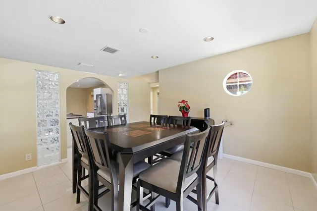 a black and white photo of a mirror