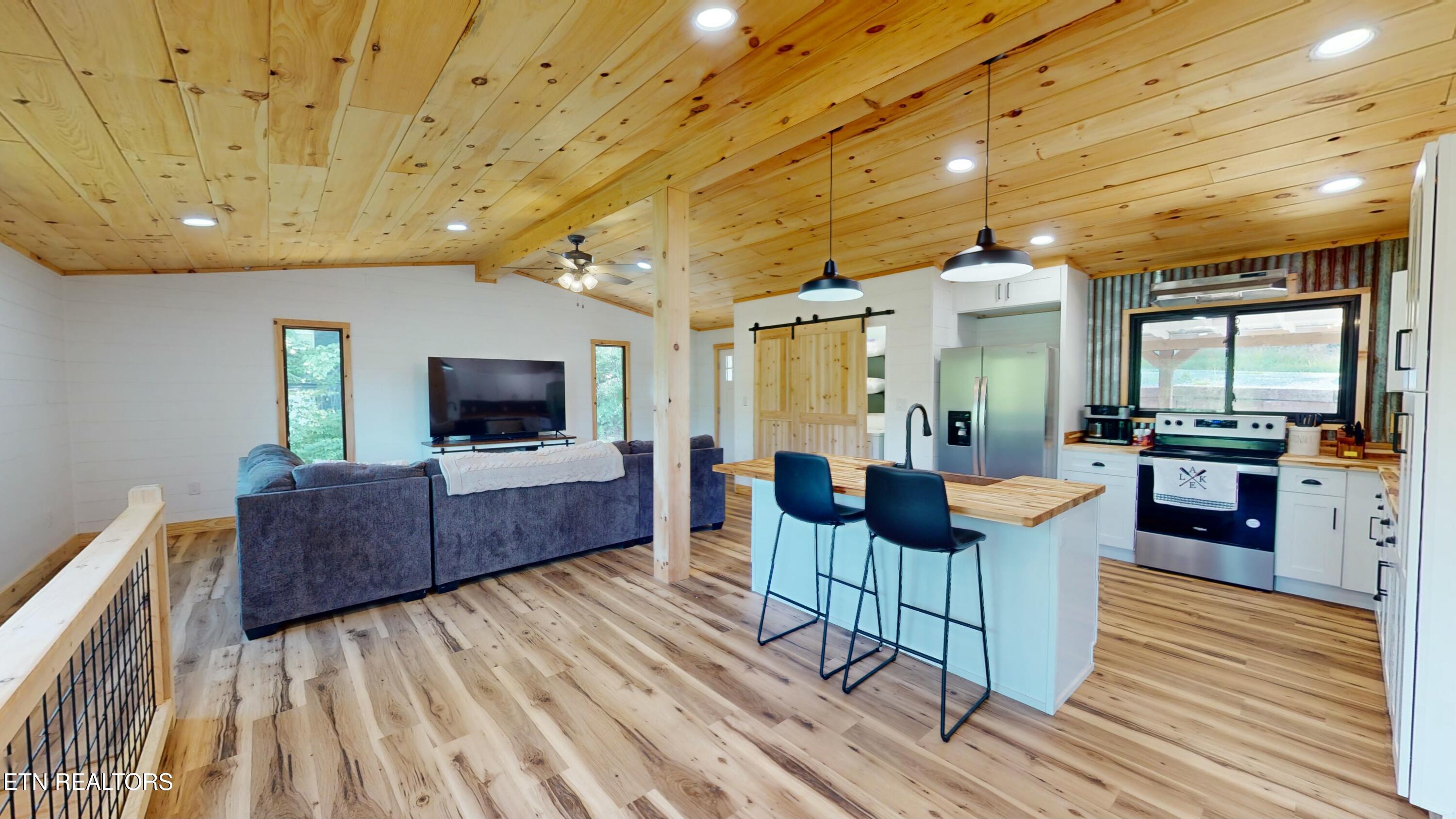 506 Cape Norris Road New Tazewell, TN 37825 - Photo 4 of 42 Cape Norris