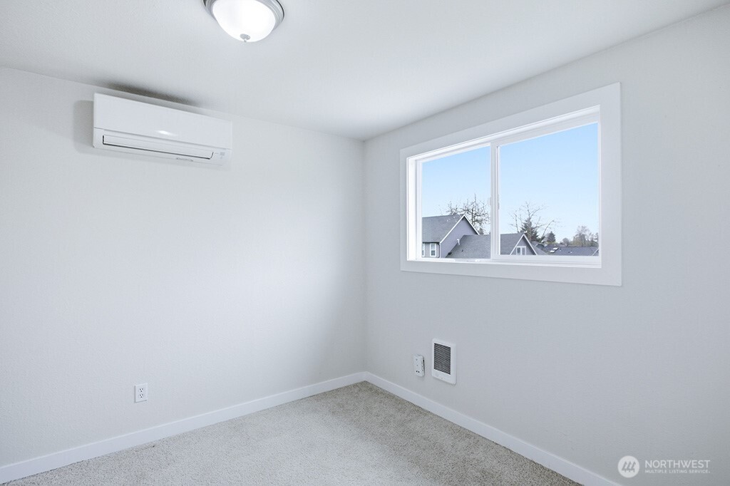 6220 Parker Road East Sumner, WA 98390 - Photo 22 of 38