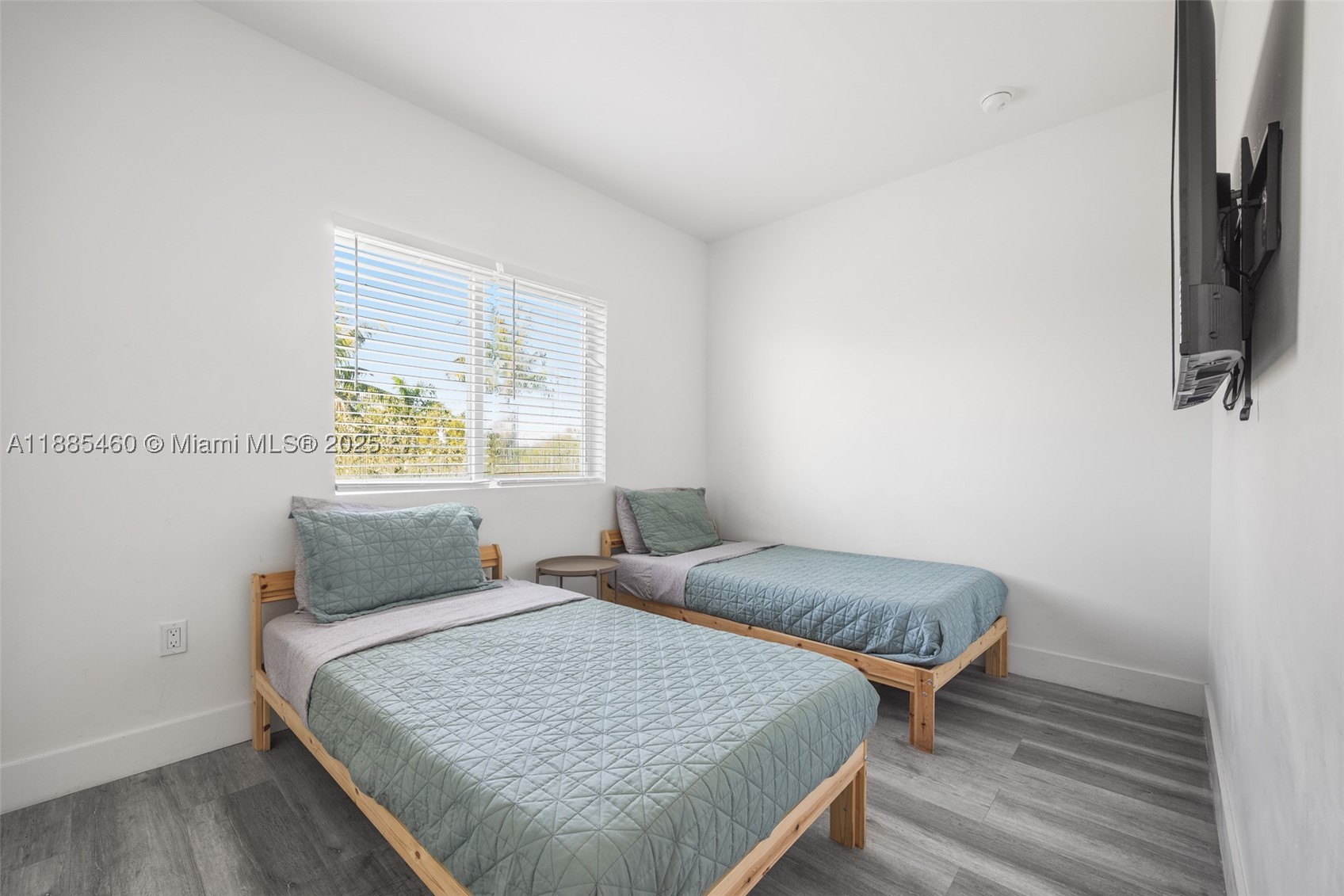 Undisclosed Address Hallandale, FL 33009 - Photo 14 of 22 Gallery Image 14