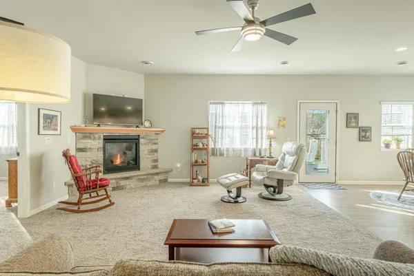 $372,500 | 201 Boann Terrace, Belleville, WI 53508