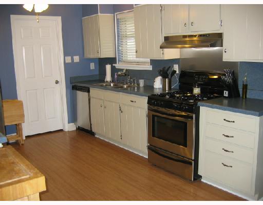 121 Lee Court River Ridge, LA 70123 - Photo 3 of 6