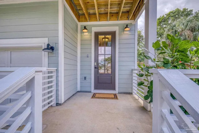 $579,000 | 1421 East Texar Drive, Pensacola, FL 32503