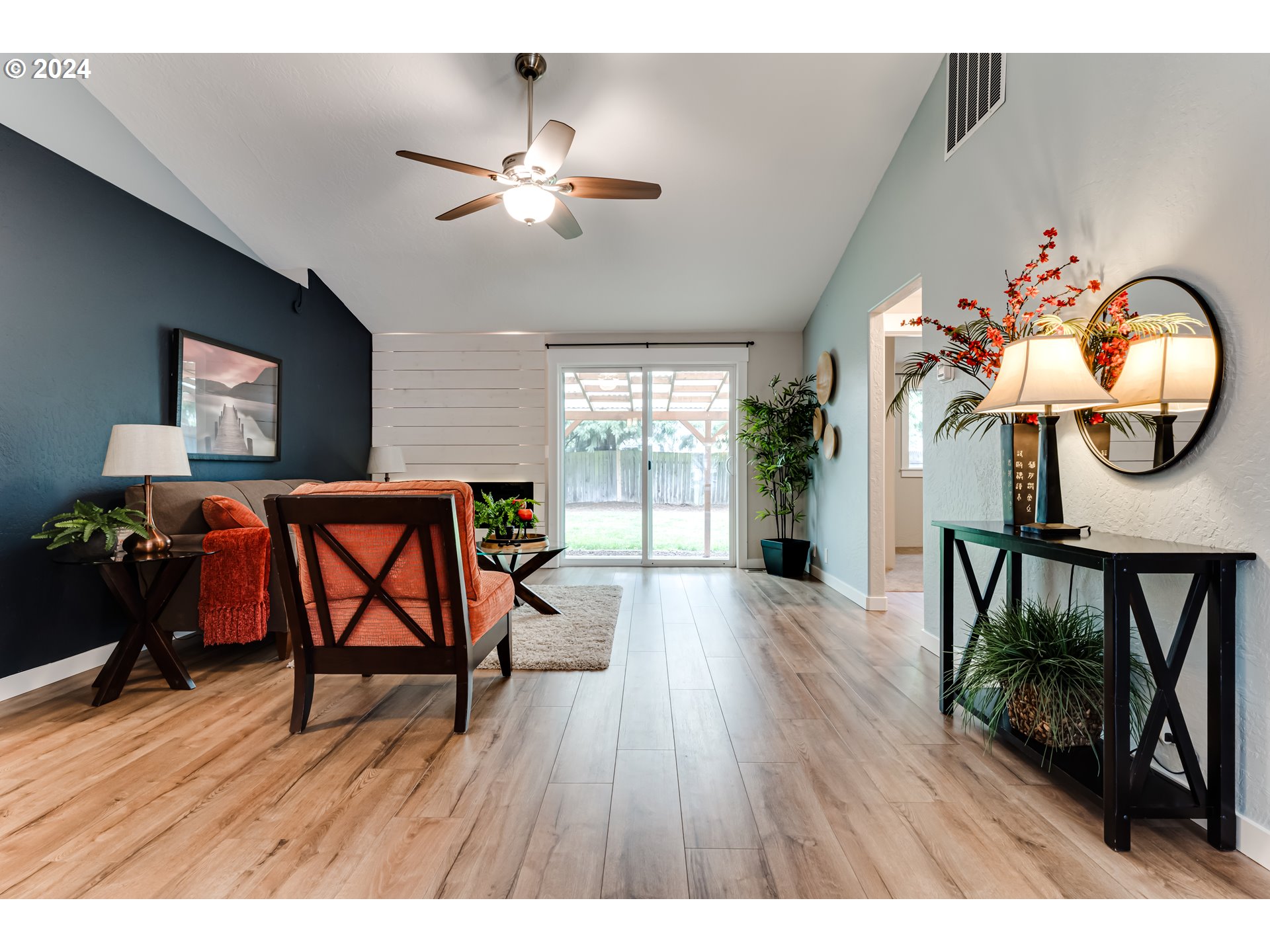 4288 Cole Way Springfield, OR 97478 - Photo 7 of 21 a view of a livingroom and dining room