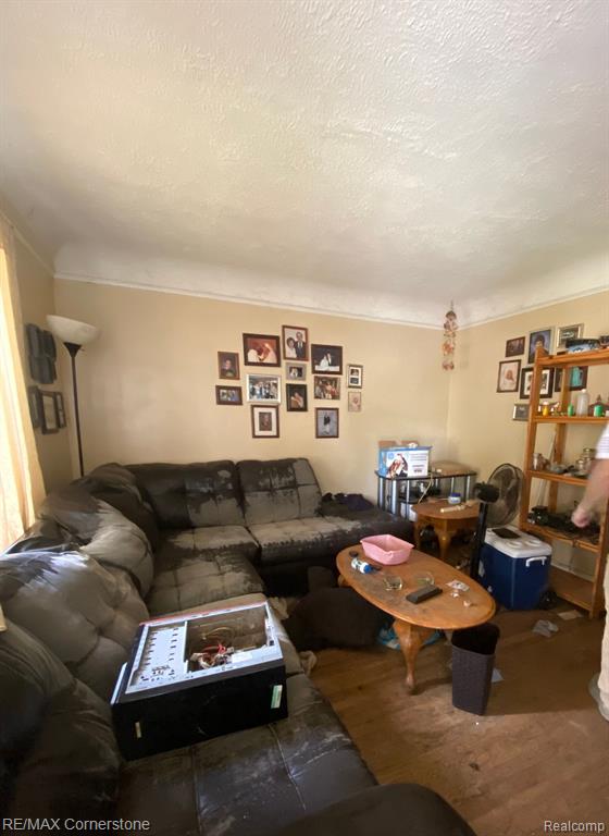20429 Inkster Road Livonia, MI 48152 - Photo 3 of 7