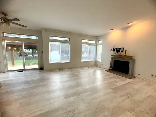 $3,590 | 7503 Korbel Drive, Gurnee, IL 60031