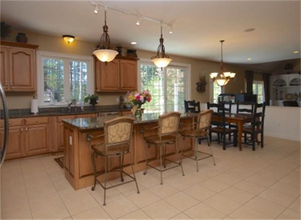 18 Riverbend Road Upton, MA 01568 - Photo 3 of 30 Gallery Image 3