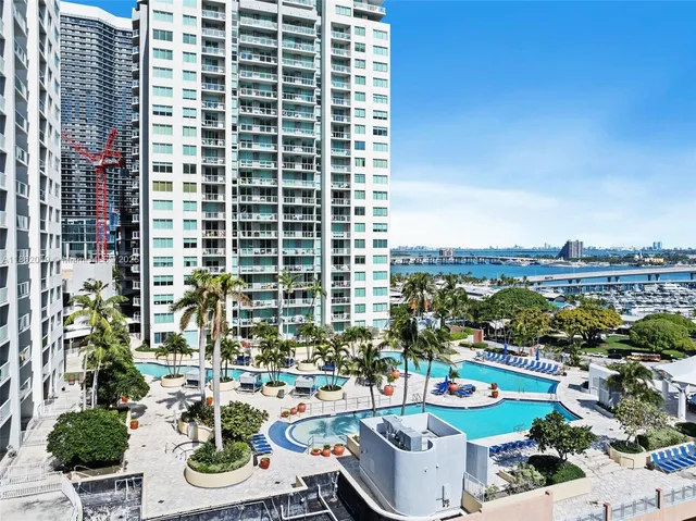 a picture of city view