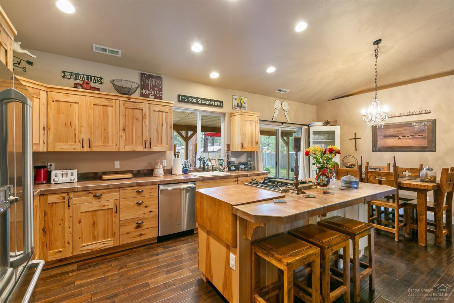 60191 Cinder Butte Road Bend, OR 97702 - Photo 14 of 21 Gallery Image 14