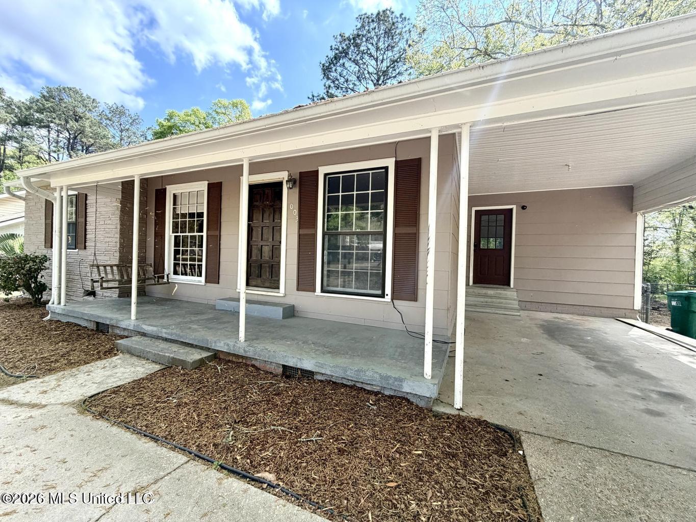 1003 South Jackson Street Brookhaven, MS 39601 - Photo 2 of 21 1003 S Jackson St 2 tlc