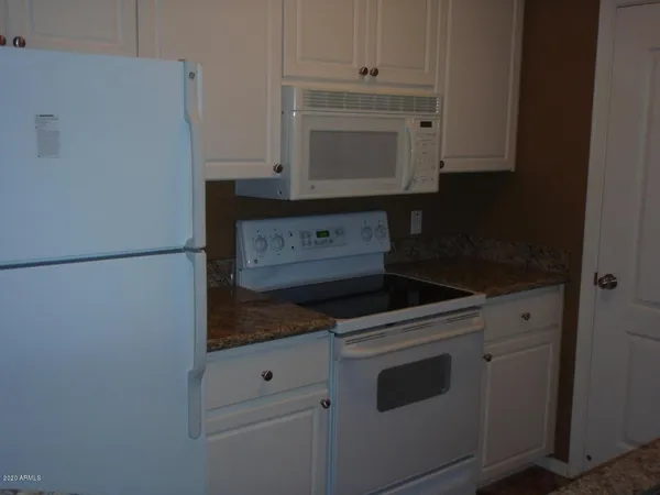 $1,550 | 1701 East Colter Street, Unit 375, Phoenix, AZ 85016