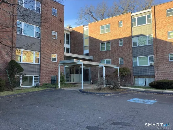 $145,000 | 53 Wolcott Hill Road, Unit B17, Wethersfield, CT 06109
