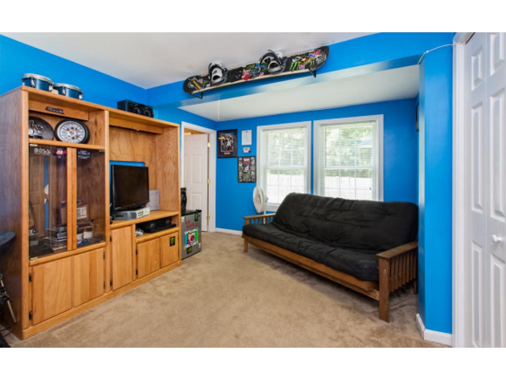 5 Santa Fe Road Nashua, NH 03062 - Photo 17 of 31