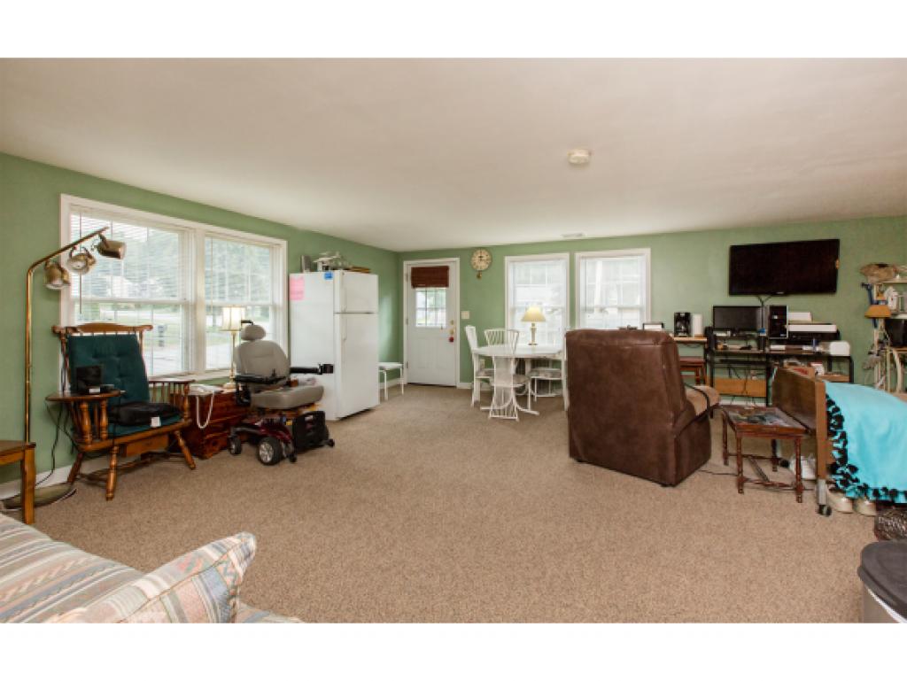 5 Santa Fe Road Nashua, NH 03062 - Photo 27 of 31
