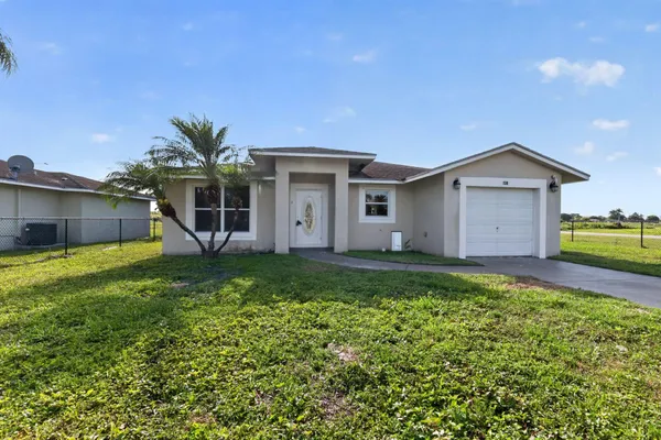 $324,900 | 138 Dabou Loop, Belle Glade, FL 33430