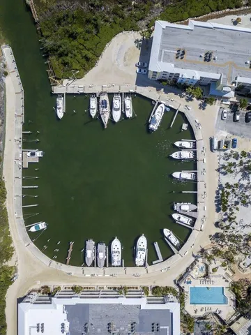 a view of a back yard of the house