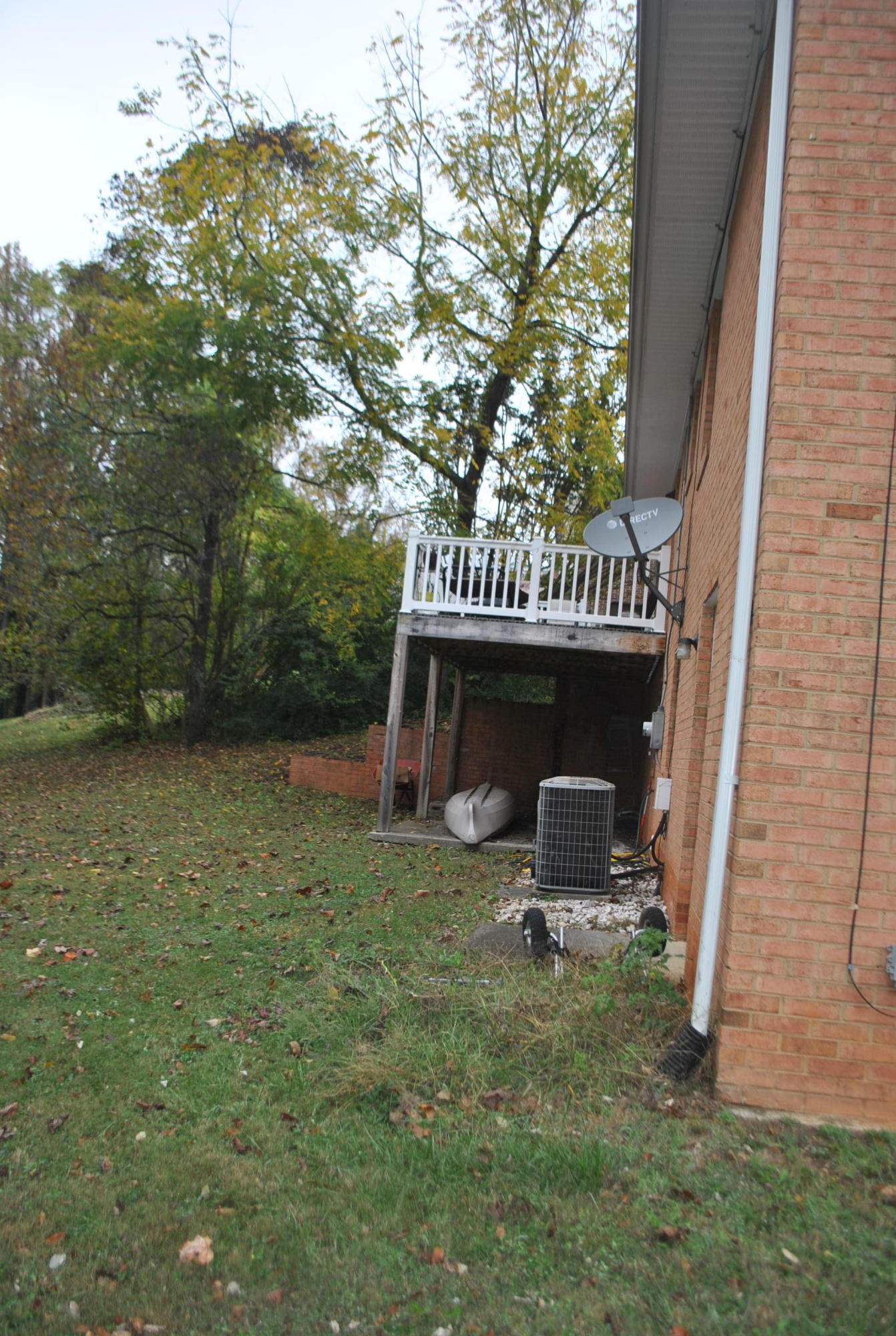 114 Old Brook Road Vinton, VA 24179 - Photo 4 of 19 DSC_0731