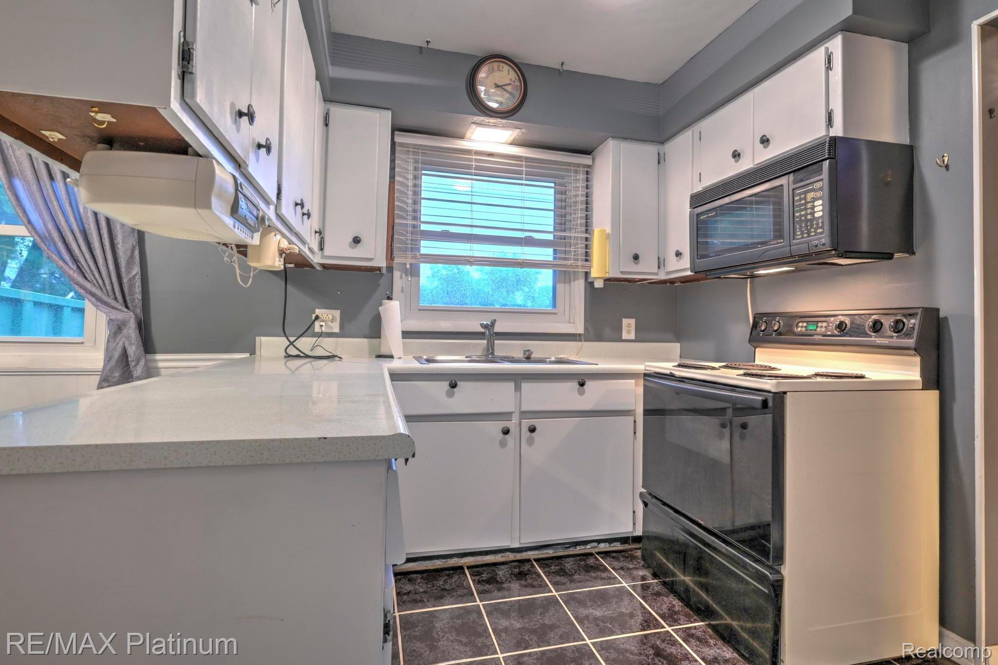 4384 East Rolston Road Linden, MI 48451 - Photo 5 of 21 Gallery Image 5