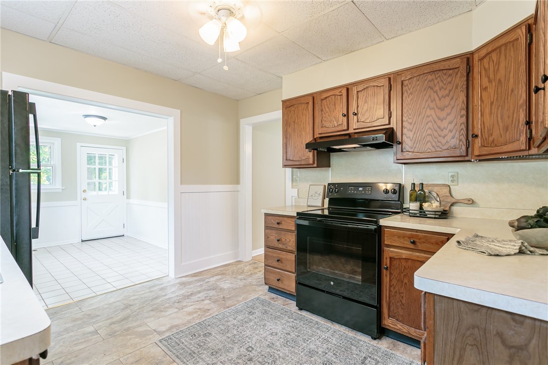 34 Summit Street Perinton, NY 14450 - Photo 11 of 20