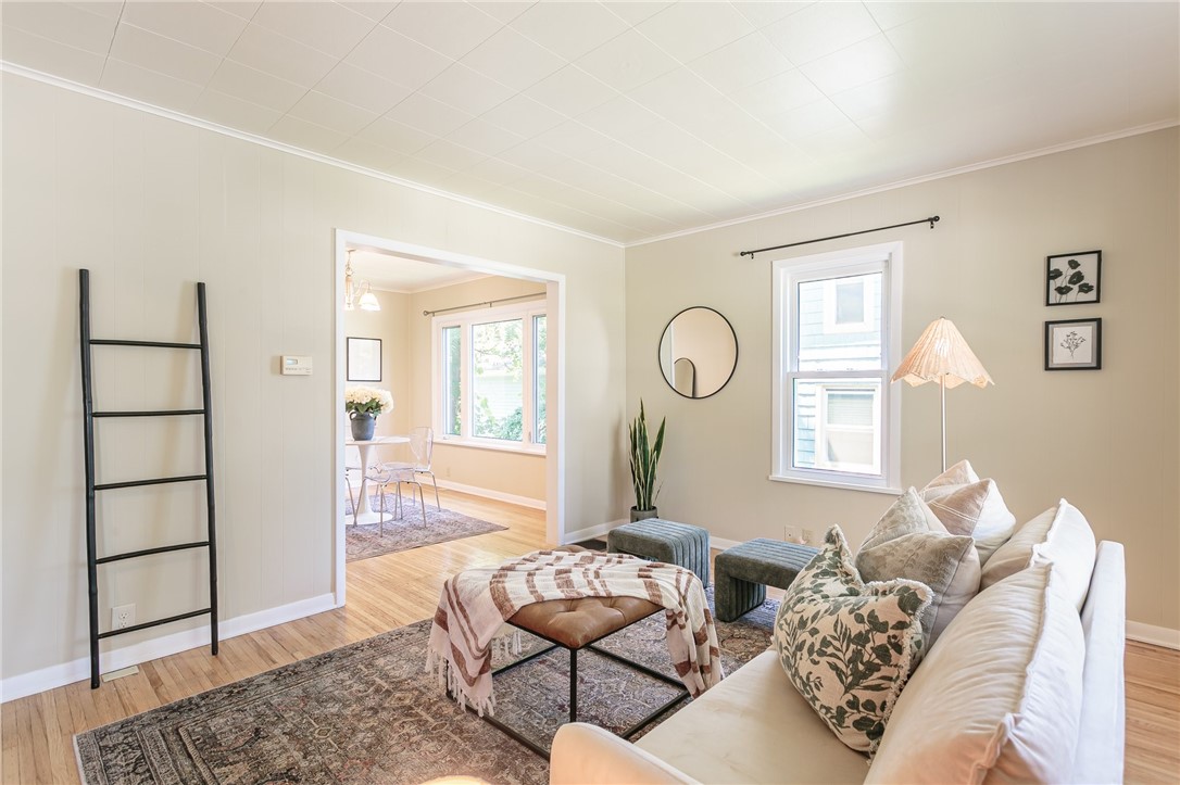 34 Summit Street Perinton, NY 14450 - Photo 4 of 20