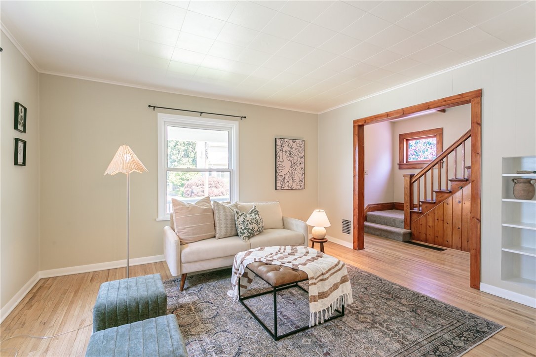 34 Summit Street Perinton, NY 14450 - Photo 5 of 20