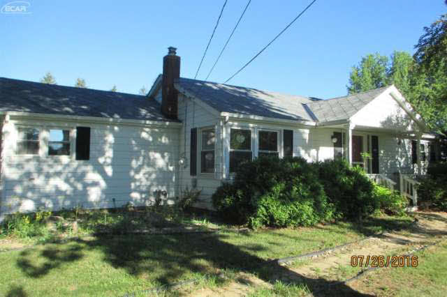 630 South McKinley Road Flushing, MI 48433 - Photo 1 of 15 21195357.JPG