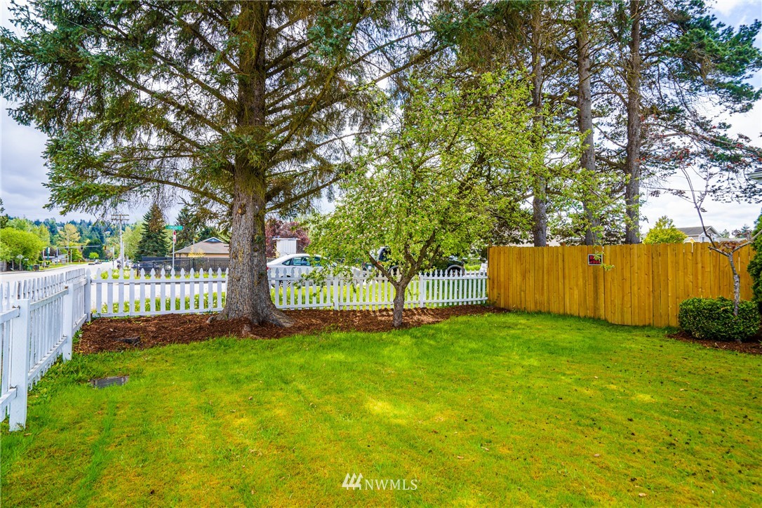 1873 Martin Road Mount Vernon, WA 98273 - Photo 14 of 40 Gallery Image 14