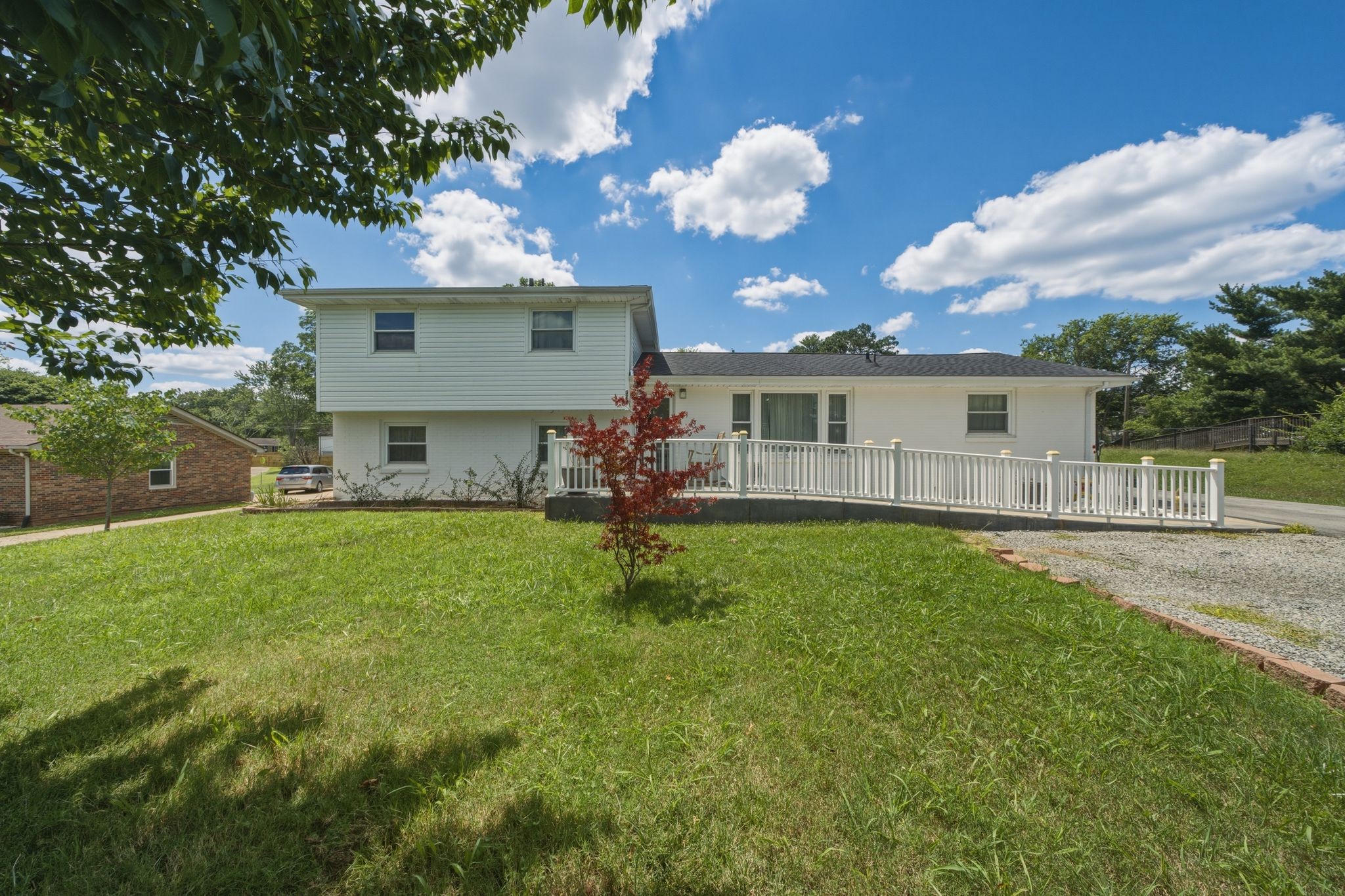 328 Kimbrough Road Clarksville, TN 37043 - Photo 2 of 30