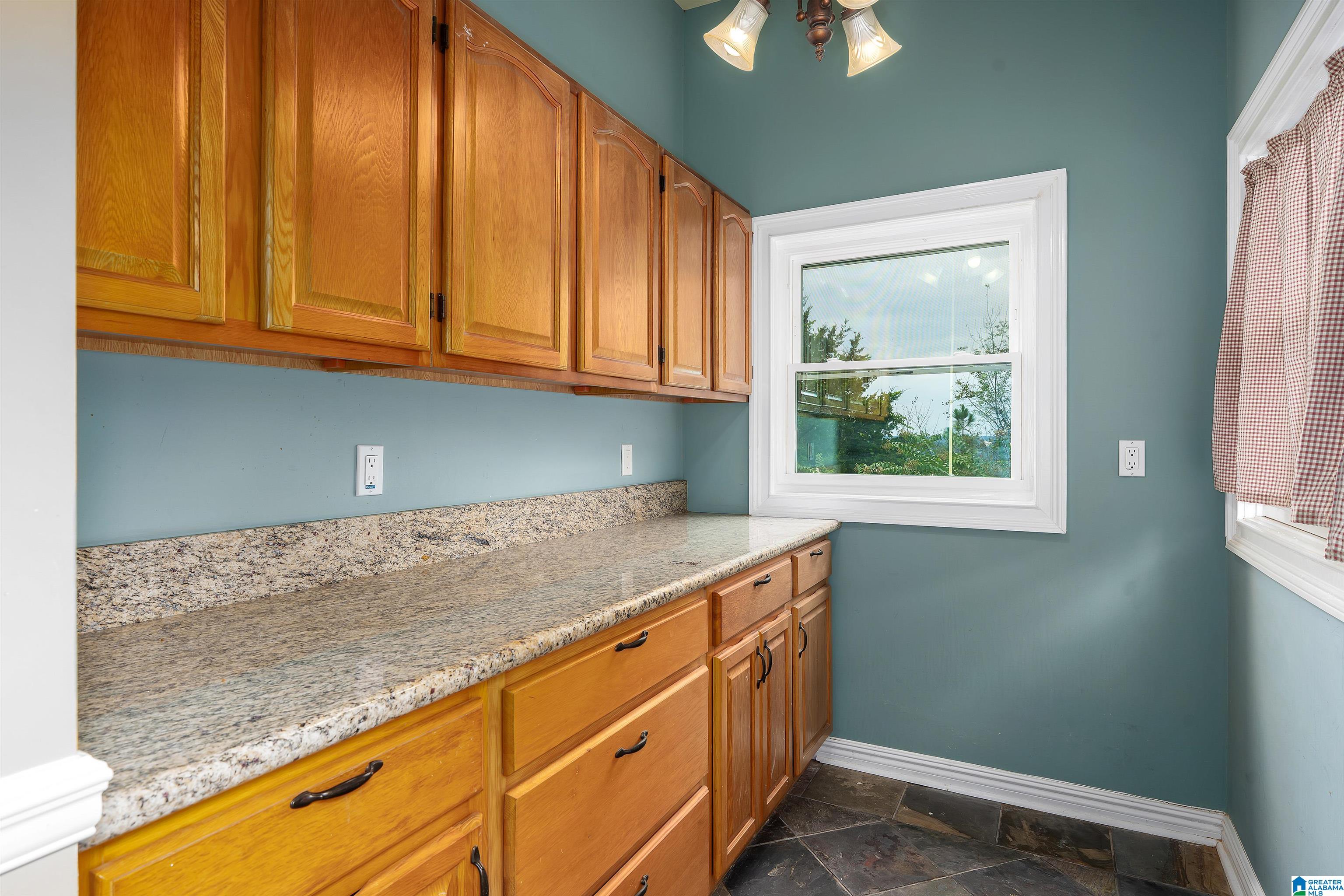 5072 Mountain Valley Road Bessemer, AL 35023 - Photo 30 of 64 Gallery Image 30