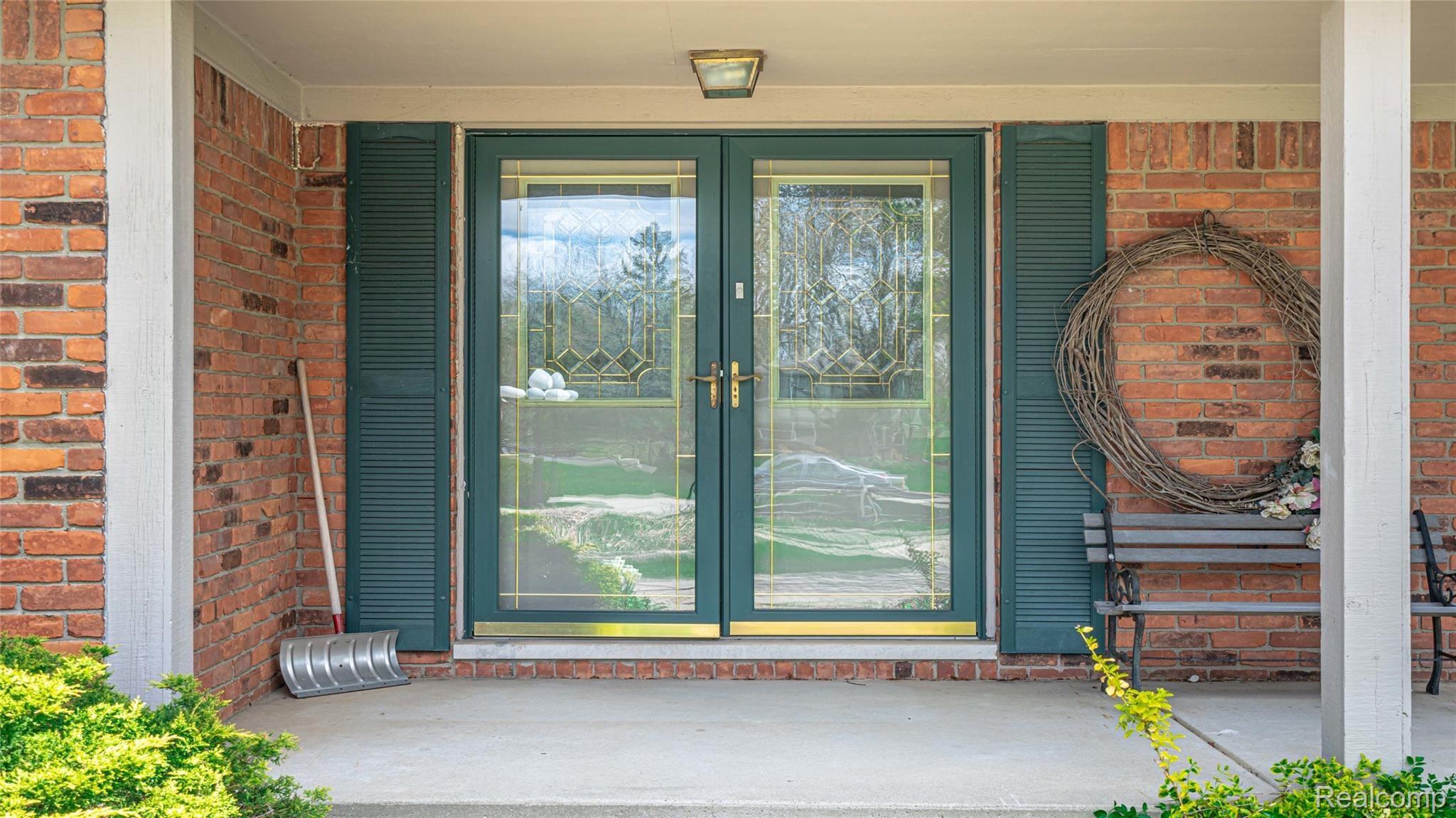 5330 Inverrary Lane Commerce Township, MI 48382 - Photo 15 of 76 Double front door.