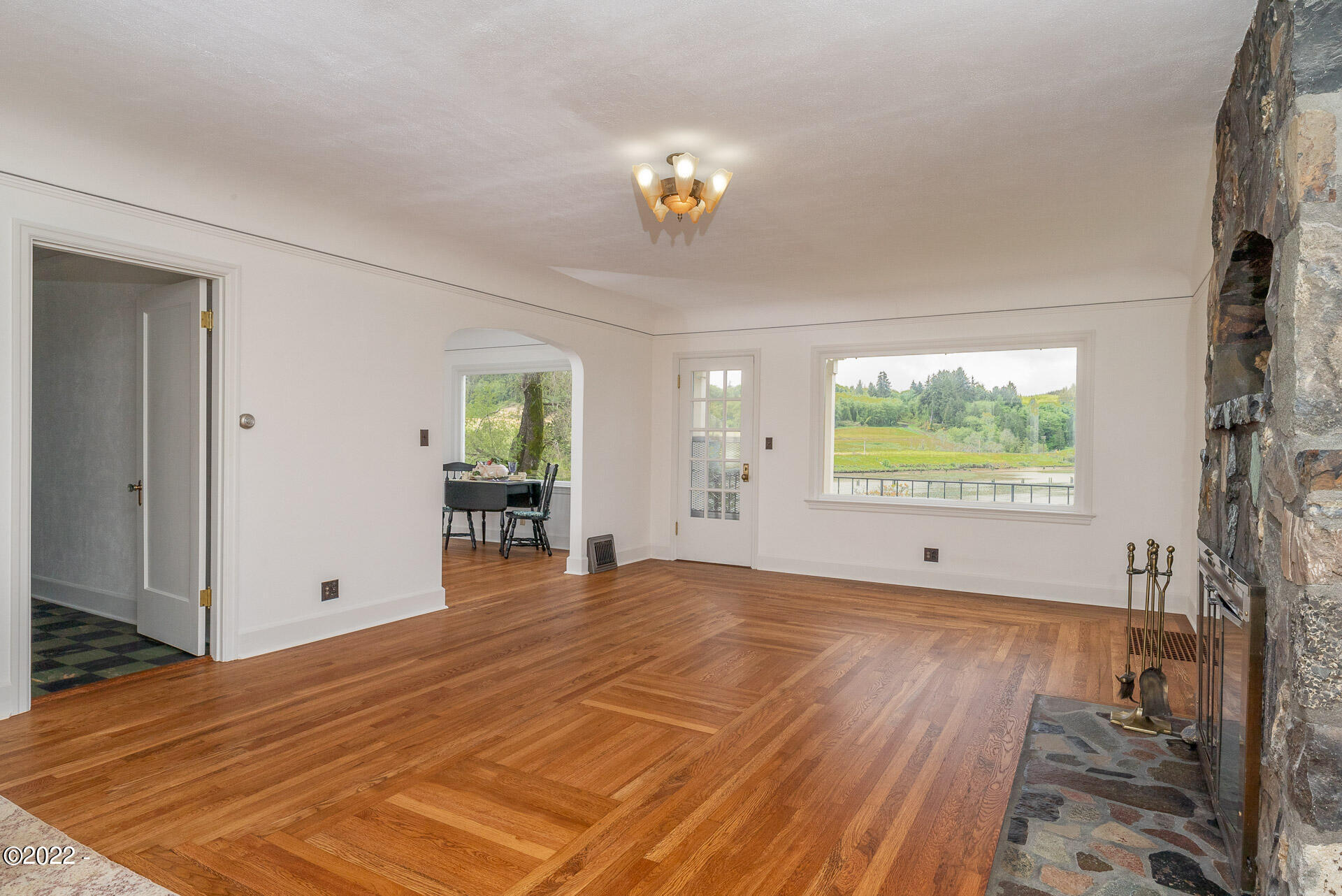 1130 Southeast River Road Toledo, OR 97391 - Photo 14 of 58 DSC05359
