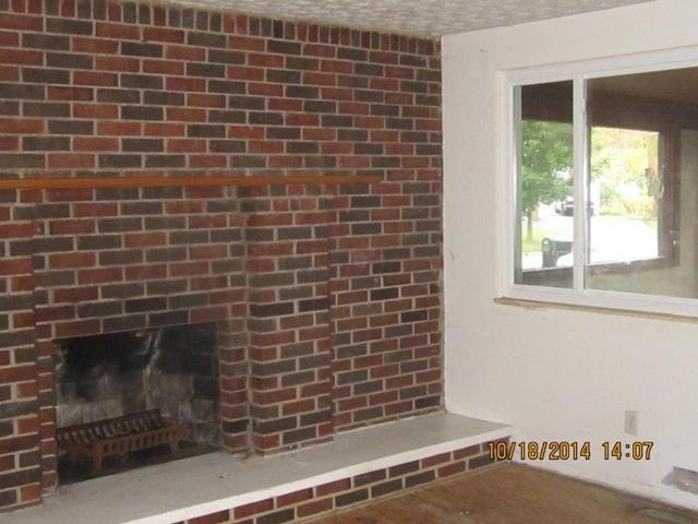 1551 Greenville Road Columbus, OH 43223 - Photo 4 of 6