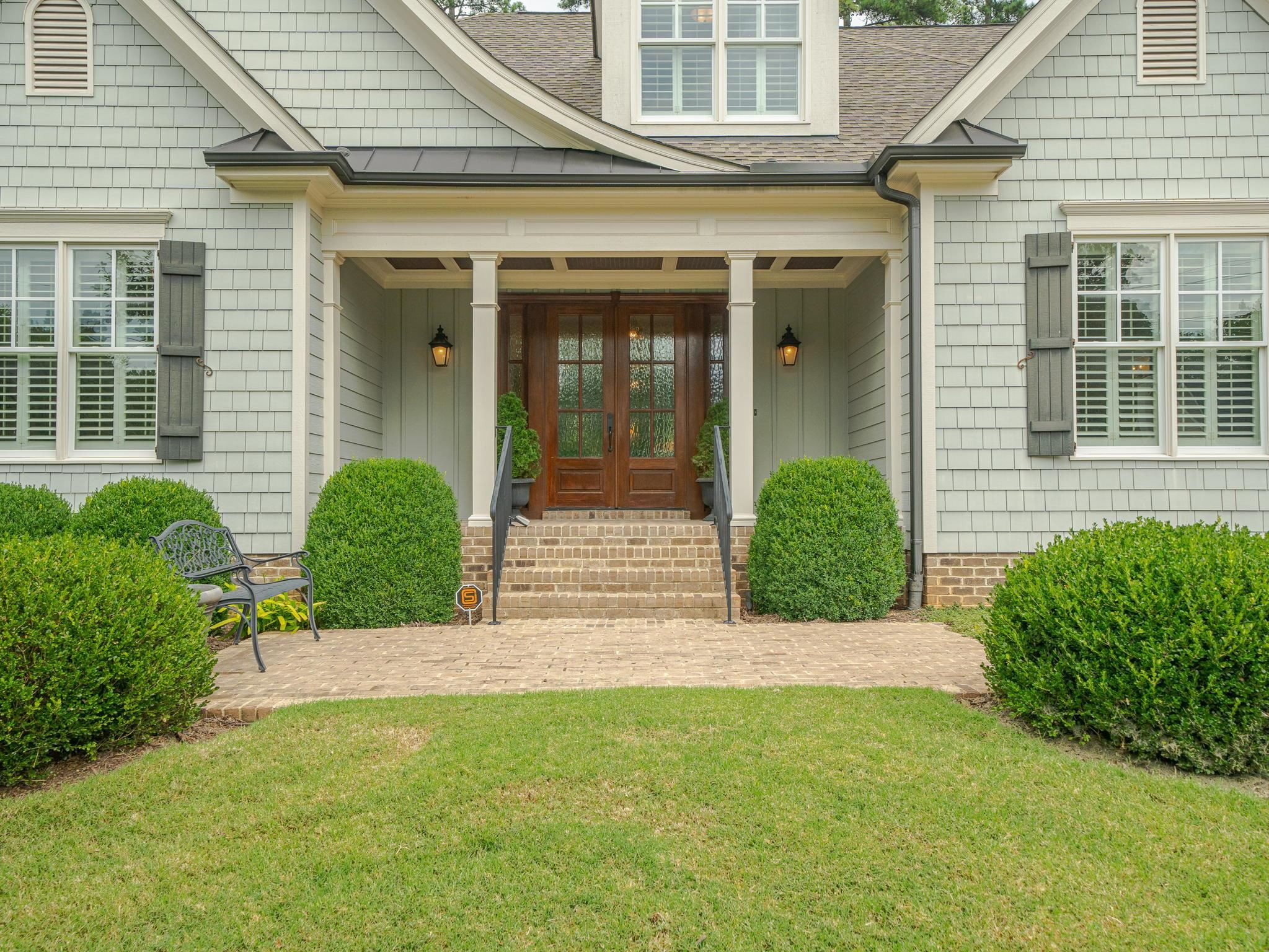 842 Cranbrook Road Raleigh, NC 27609 - Photo 4 of 39 Exterior Front
