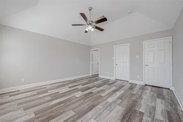 $2,100 | 8714 Garrett Street, Needville, TX 77461