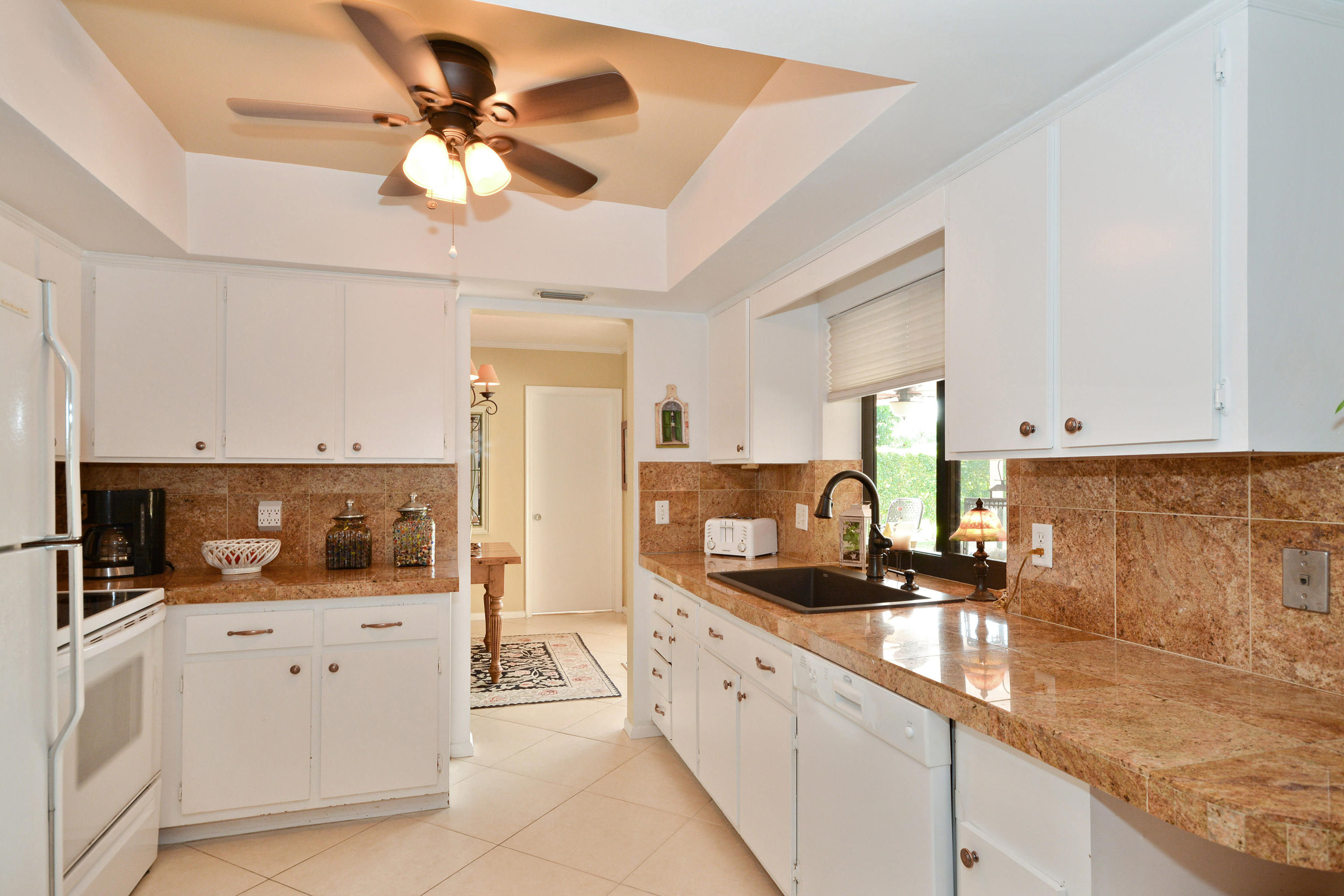 401 Northwest 10th Court Boca Raton, FL 33486 - Photo 6 of 25 VHT-RX-10188142_5.jpg